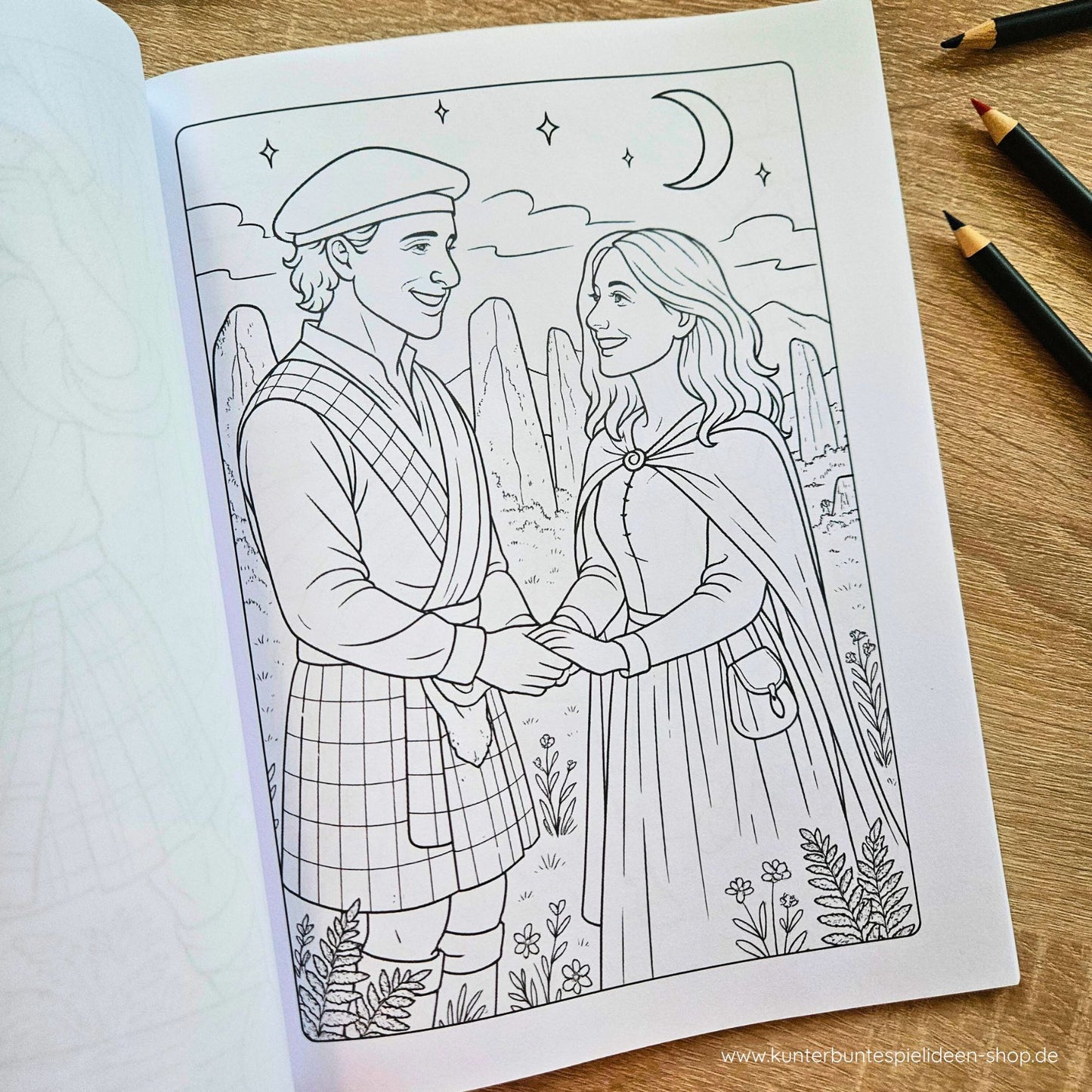 Romantische Ausmalmotive – Paar im Steinkreis, Highlands Ausmalbuch mit Steinkreisen, Zeitreise-Vibe Coloring Book (deutsch)