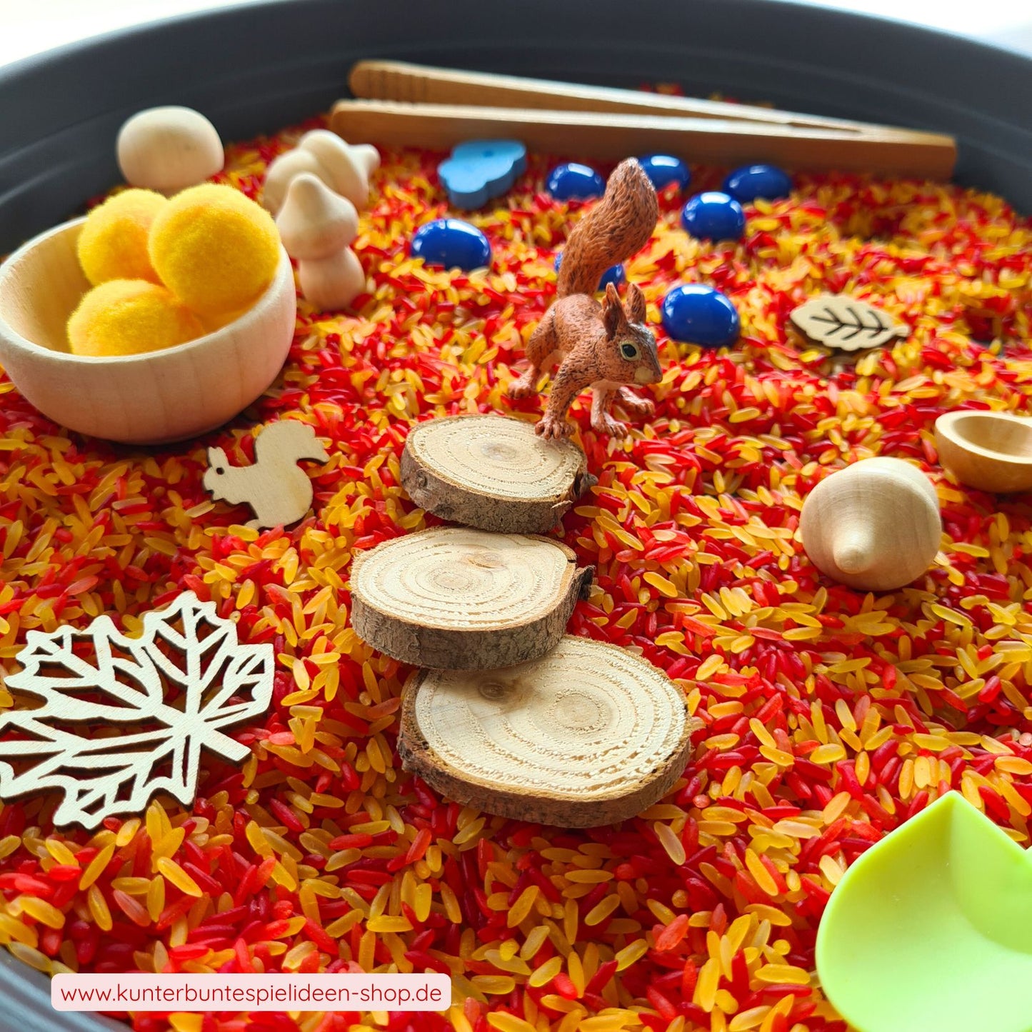 Herbstliches Sensory Play Kit, Sinspiel mit Sensorischem Reis, Sensory Play Herbst, Montessori Aktionstablett Herbst Zubehör, Jahreszeitentisch Herbst Dekoration, Sensorisches Spielset für Kleinkinder, Kreatives Herbstspiel für Kinder,