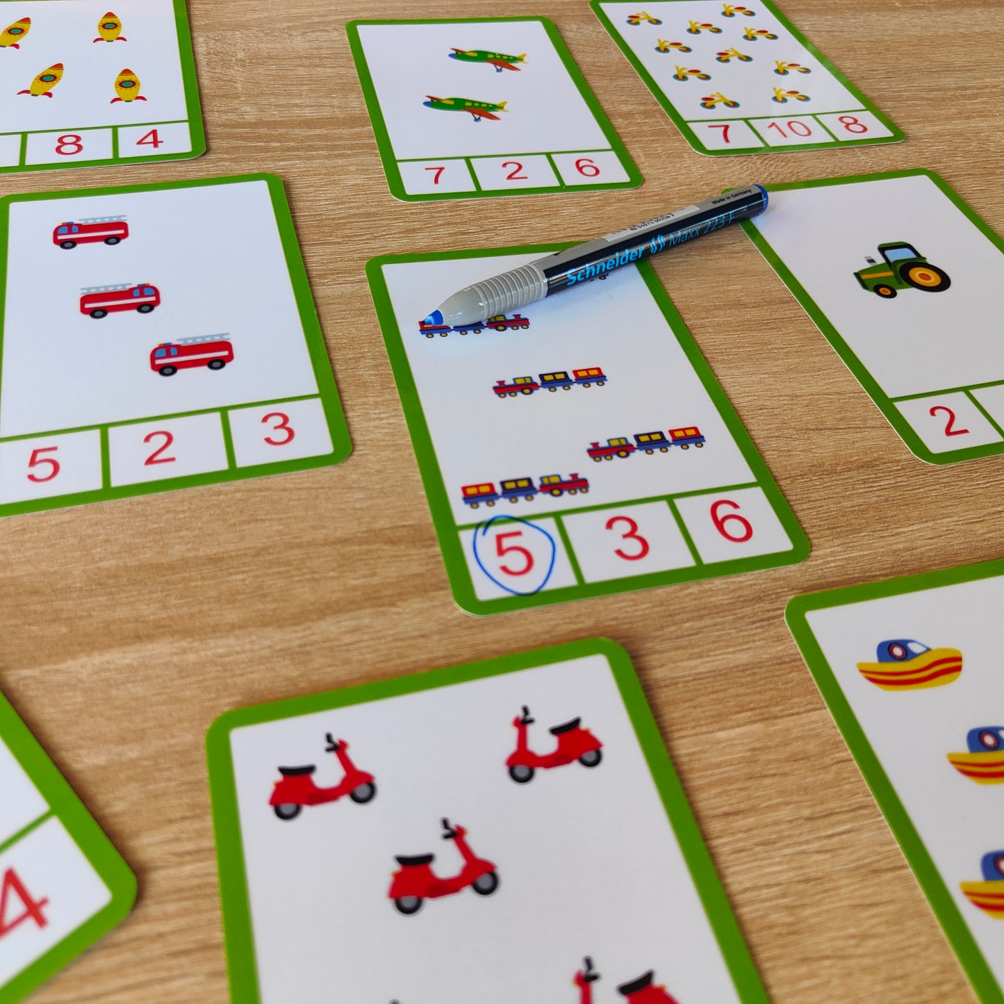 Lernspiel Klammerkarten: Zahlen lernen 1 bis 10 I Montessori Geschenk / Autos und Transportsymbole / Lernspielzeug Kita und Vorschule