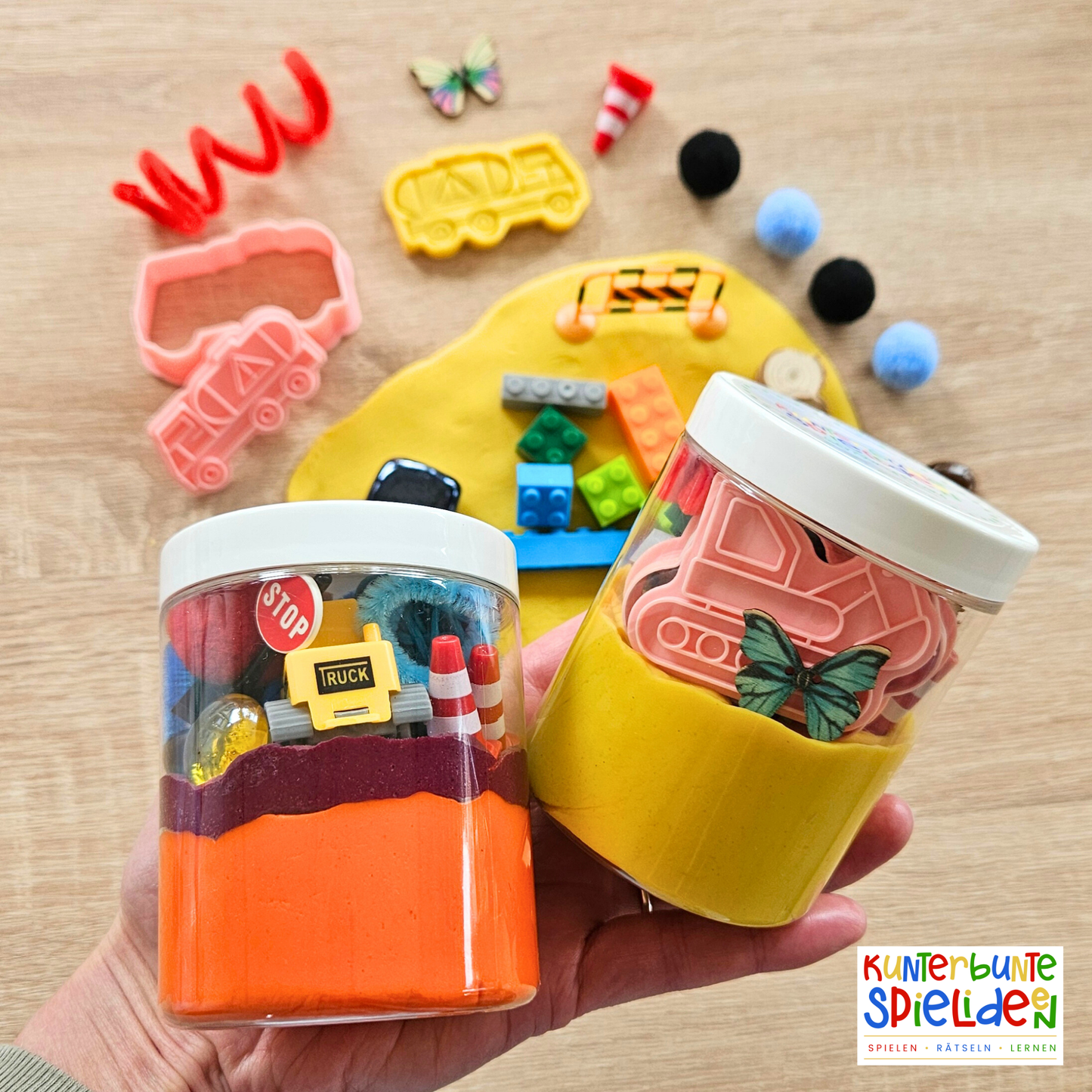 Baustelle Knetglas für Kinder Sensory Play mit Baustelle Knete Kleines Geschenk mit Knete für Baustellen-Fans Kreatives Knetkit Baustelle Spielspaß mit Knete und Straßenszenen