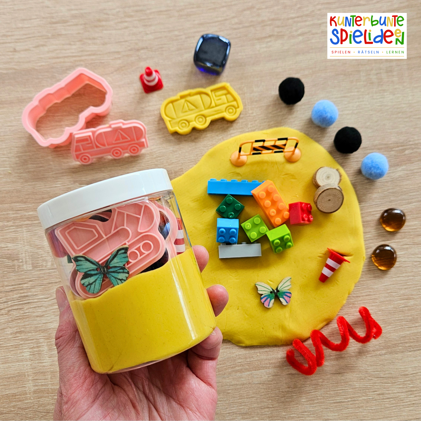 Baustelle Knetglas für Kinder Sensory Play mit Baustelle Knete Kleines Geschenk mit Knete für Baustellen-Fans Kreatives Knetkit Baustelle Spielspaß mit Knete und Straßenszenen