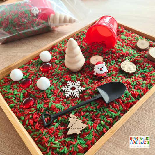 Sensory Play mit sensorischem Reis Weihnachten Aktionstablett Montessori Geschenk ab 3 Jahre Geschenk ab 4 Jahre Geschenk ab 2 jahre Sinnesspiel Sensory Play Weihnachtszeit mit Schüttwerkzeugen