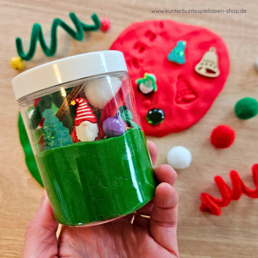 Geschenk für die Wichtelzeit & ruhige Beschäftigung in der Weihnachtszeit: Knete mit Weihnachtswichtel