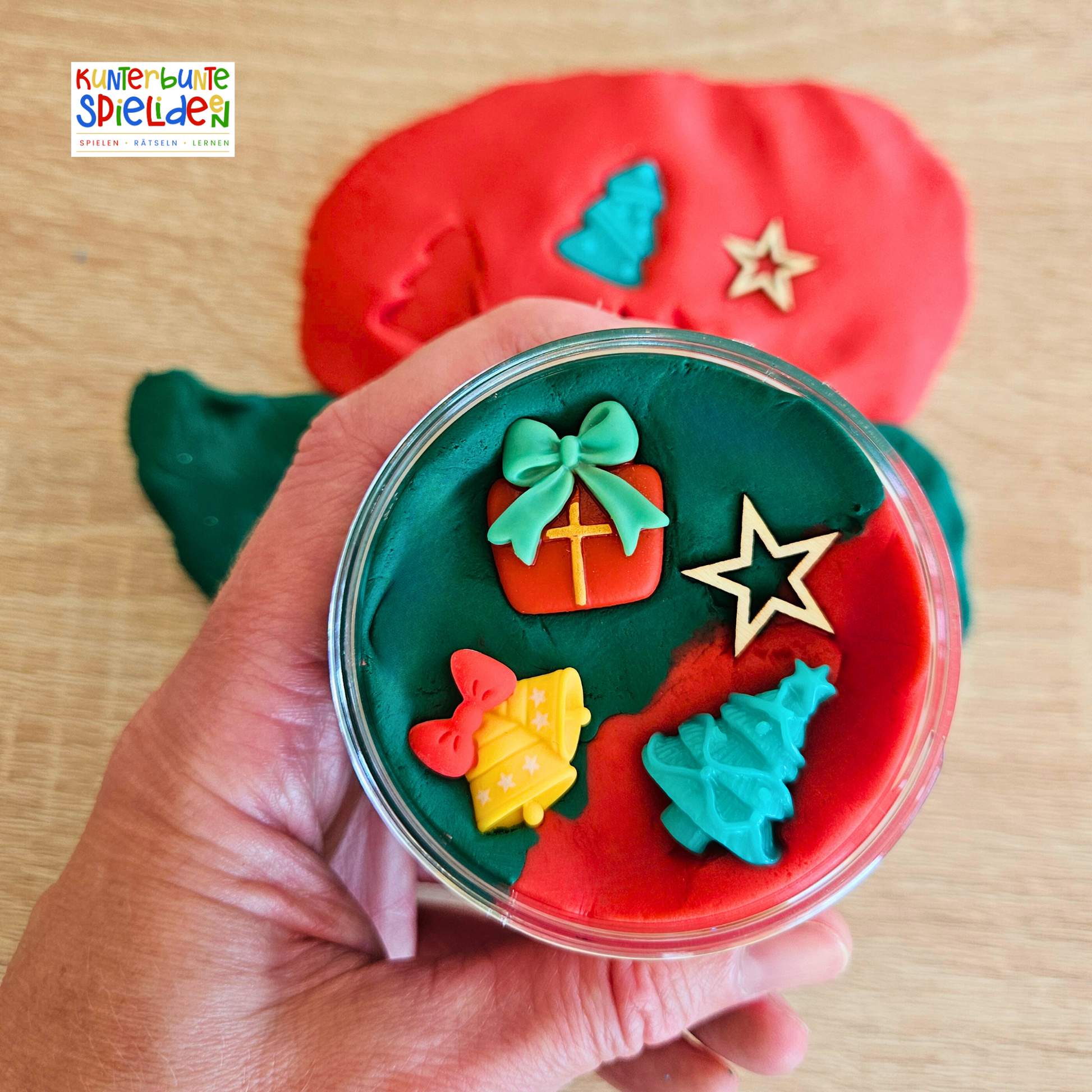 Knete für Kinder Weihnachten Weihnachtsknete Knete im Glas Adventskalenderfüllung, Gastgeschenk Weihnachten, Idee Adventskalender, Nikolausgeschenk Knete, Sensory Play Weihnachten, Sensorik Spiel Montessori Weihnachten, Kreatives Beschäftigungsspiel