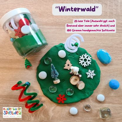 Winterwald“ (grün)
Knetdose ›Winterwald‹ – 180 g vegane Softknete in grün, mit 25 Teilen (Tannen, Waldtiere, Holzscheiben) für freies Spiel; perfekte Adventskalender Füllung & kleines Geschenk zu Nikolaus; Montessori-freundliche Aktivität zur Förderung von Feinmotorik & Fantasie; für Kinder ab 2–5 Jahren ; handgemacht in Deutschland, Adventskalender Füllung Weihnachten Kinder, Montessori Geschenk Winter, Knete Zubehör Geschenk Waldtiere, besonderes Weihnachtsgeschenk