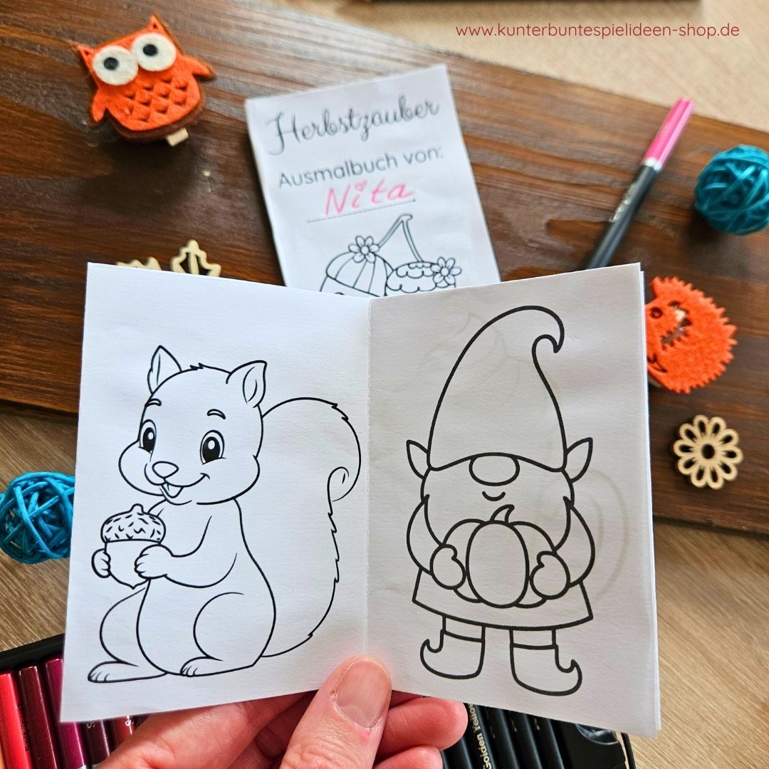 Kleines Mini-Faltheft mit Herbstwichtel und Eichhörnchen – Ausmalbilder aus dem Mini-Malbuch „Herbstzauber“ von Kunterbunte Spielideen zum Ausdrucken für Kinder ab 3 Jahren