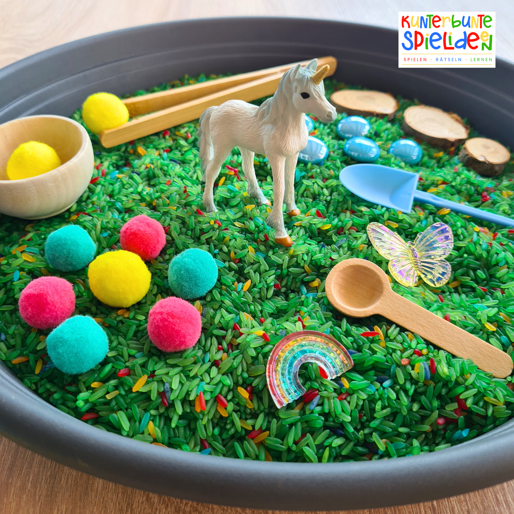 Montessori Schüttspiel mit sensorischem Reis Einhorn Spielset Zubehör Kleinkinder